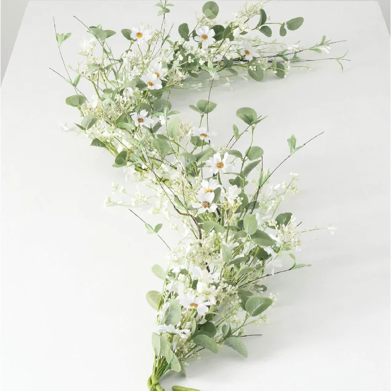 Daisy/Eucalyptus Garland